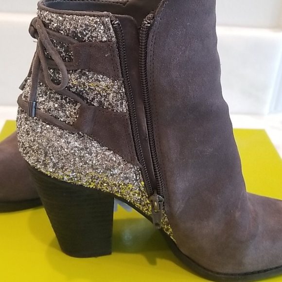 Gianni Bini Lulah Boots Size 8 - Picture 5 of 12